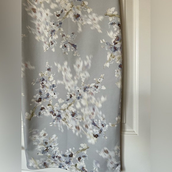 MISSGUIDED Floral Bardot Split Front MIDI Dress - Picture 3 of 8